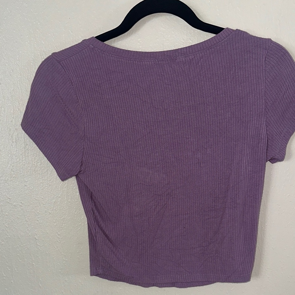 Bozzolo Purple V-Neck Ribbed Crop Top - Picture 6 of 6